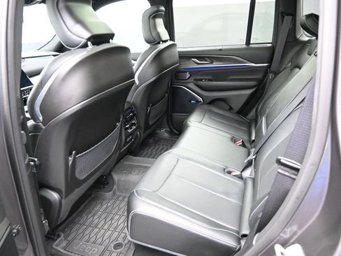 Used 2023 Jeep Grand Cherokee Overland w/ Advanced Protech Group III AWD/4WD image 23