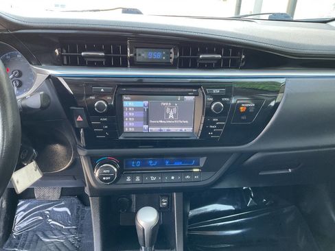 Used 2016 Toyota Corolla S image 19