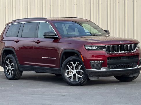 Used 2024 Jeep Grand Cherokee L Limited w/ Trailer Tow Package AWD/4WD image 2