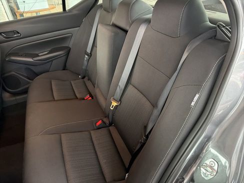 Used 2025 Nissan Altima 2.5 SV FWD image 12