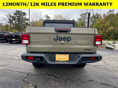 Certified 2020 Jeep Gladiator Sport image 8