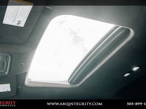 Used 2025 GMC Sierra 2500 AT4X image 36