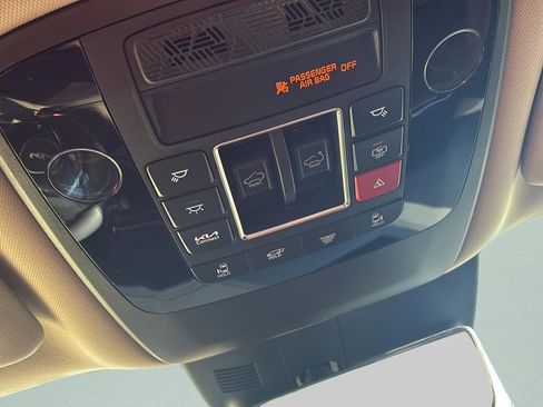 New 2026 Kia Carnival SX Prestige image 30