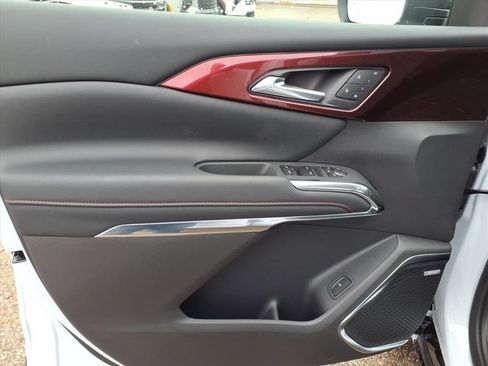 New 2026 Chevrolet Traverse RS w/ LPO, Floor Liner Package image 12