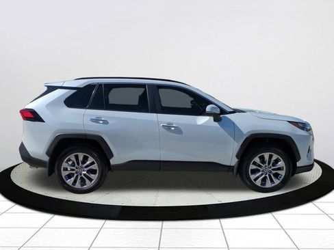 Used 2025 Toyota RAV4 Limited image 2
