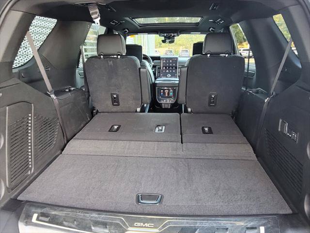 Used 2026 GMC Yukon AT4 Ultimate w/ LPO, Illumination Package AWD/4WD image 10