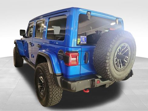 Used 2025 Jeep Wrangler Unlimited Rubicon AWD/4WD image 15