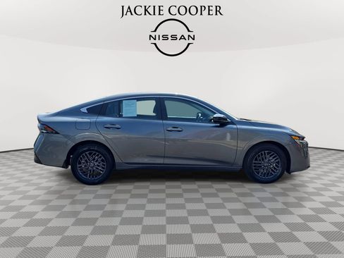 New 2026 Nissan Sentra SV w/ Floor Mat Package FWD image 4
