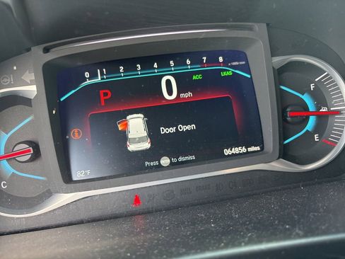 Used 2019 Honda Pilot Touring image 3