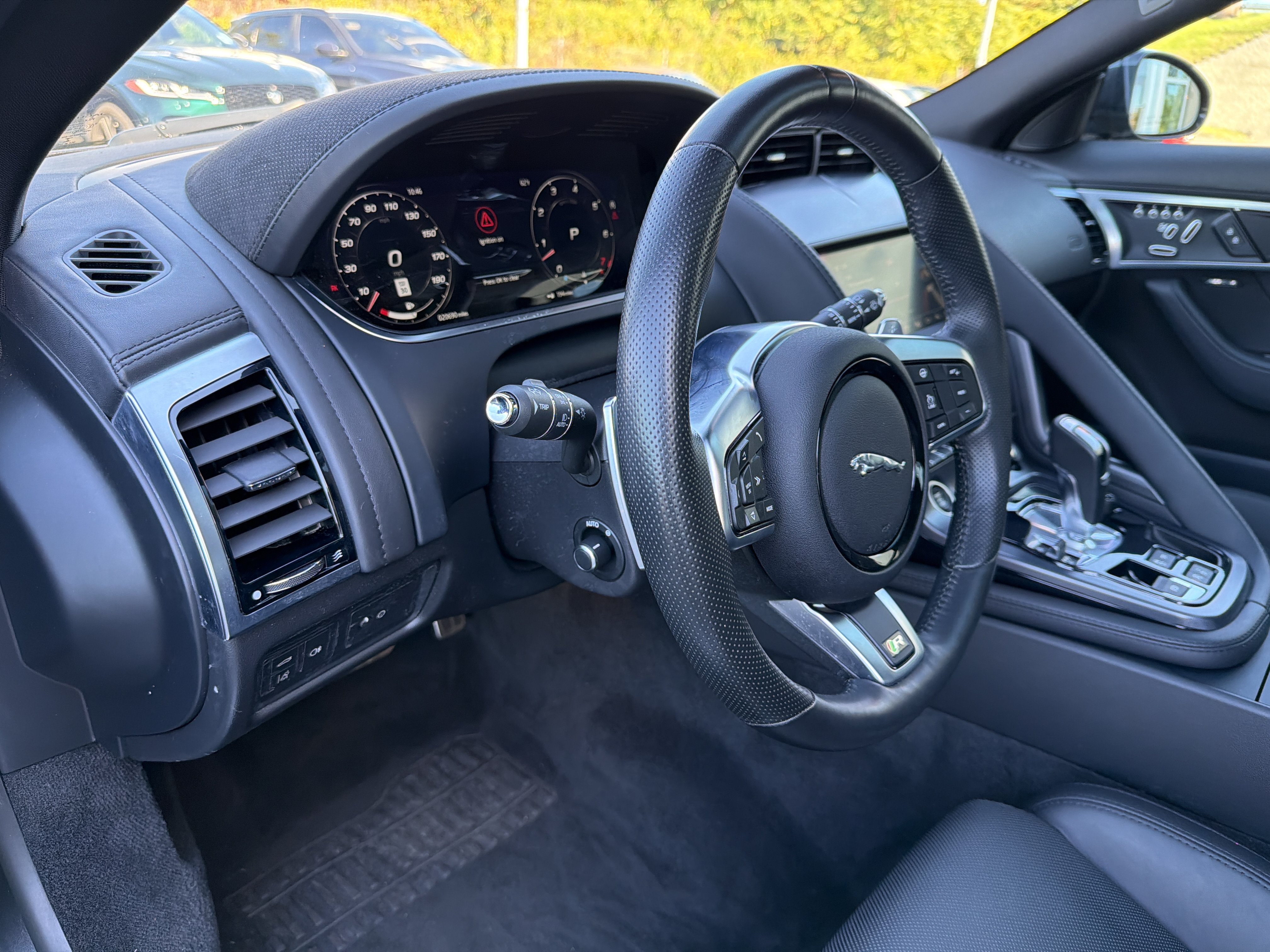 Used 2021 Jaguar F-TYPE R AWD/4WD image 18