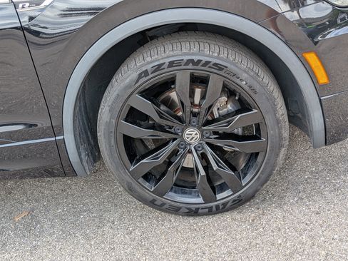 Used 2021 Volkswagen Tiguan SE R-Line w/ 3rd Row Seat Package AWD/4WD image 11