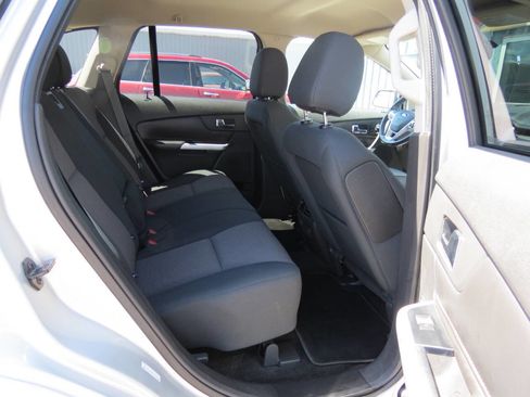 Used 2013 Ford Edge SEL FWD image 13