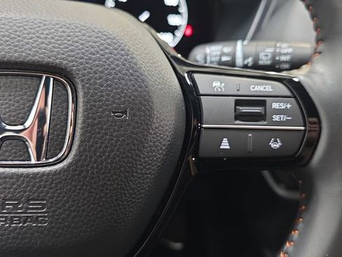 Used 2024 Honda HR-V Sport image 17