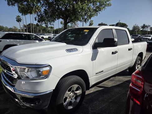 Used 2023 RAM 1500 Big Horn AWD/4WD image 3