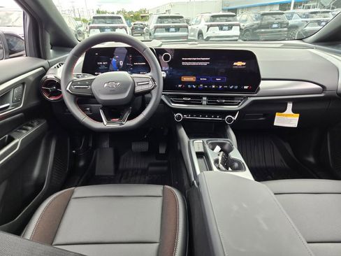 New 2025 Chevrolet Equinox EV RS image 17