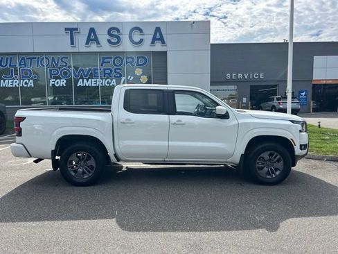 Used 2025 Nissan Frontier SV w/ SV Convenience Package AWD/4WD image 9