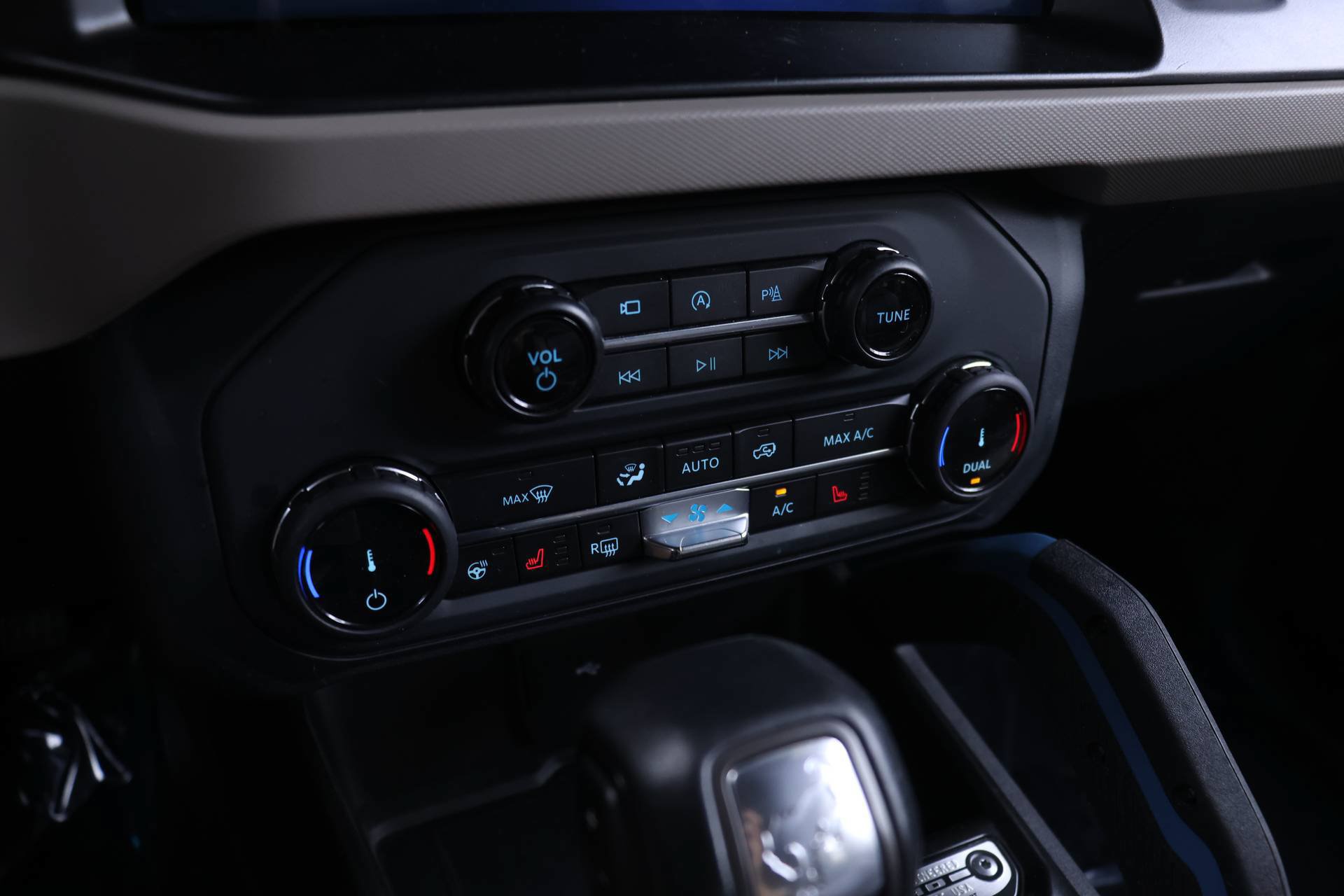 Used 2022 Ford Bronco Wildtrak AWD/4WD image 9