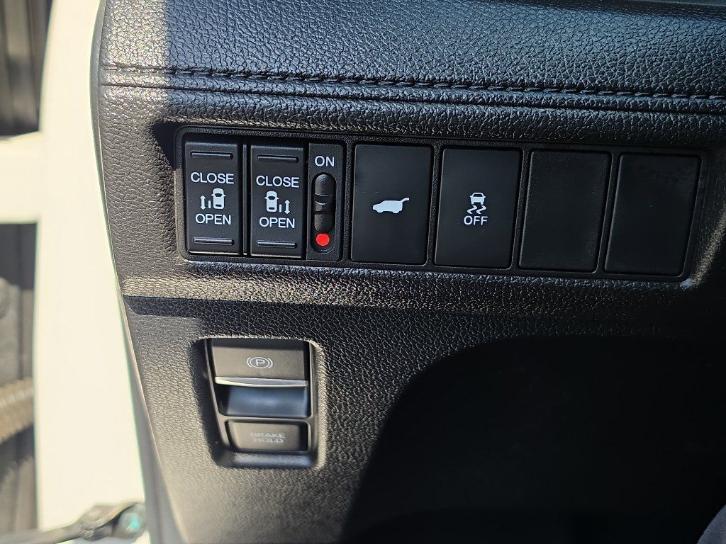 Used 2025 Honda Odyssey Sport-L image 28