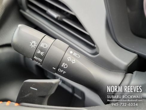 Certified 2025 Subaru Crosstrek 2.5i Limited w/ Crosstrek Mirror Package image 32