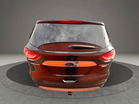 Used 2016 Ford Escape Titanium w/ Equipment Group 301A image 5