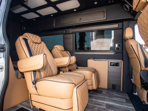 Used 2022 Mercedes-Benz Sprinter 3500 image 25