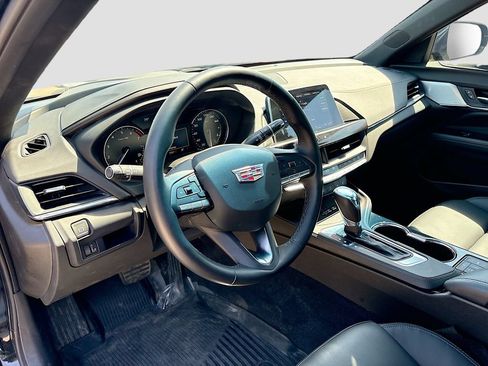 Used 2025 Cadillac CT4 Luxury w/ Sun And Sound Package RWD image 9