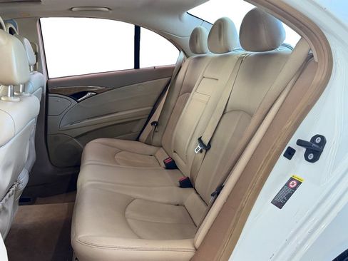 Used 2007 Mercedes-Benz E 350 Sedan image 16