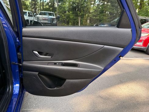 Used 2021 Hyundai Elantra SEL FWD image 20