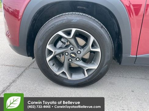 Used 2025 Chevrolet Trax LT w/ Driver Confidence Package FWD image 26