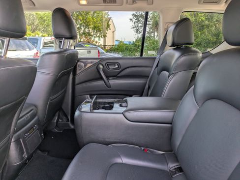 Used 2024 INFINITI QX80 Luxe image 15