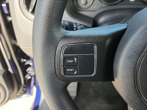 Used 2016 Jeep Patriot Sport w/ Power Value Group AWD/4WD image 19