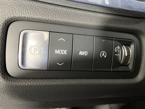 Used 2026 GMC Acadia Denali w/ Super Cruise Package image 37