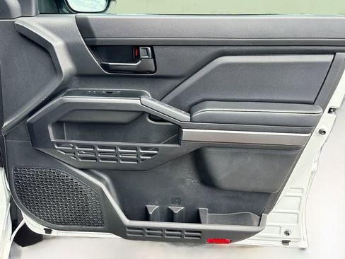 Certified 2024 Toyota Tacoma SR5 image 24