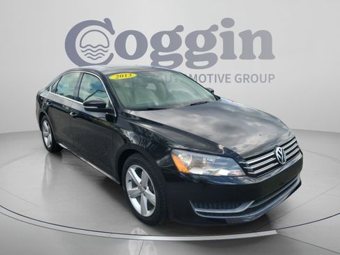 Used 2013 Volkswagen Passat 2.5 SE FWD image 4