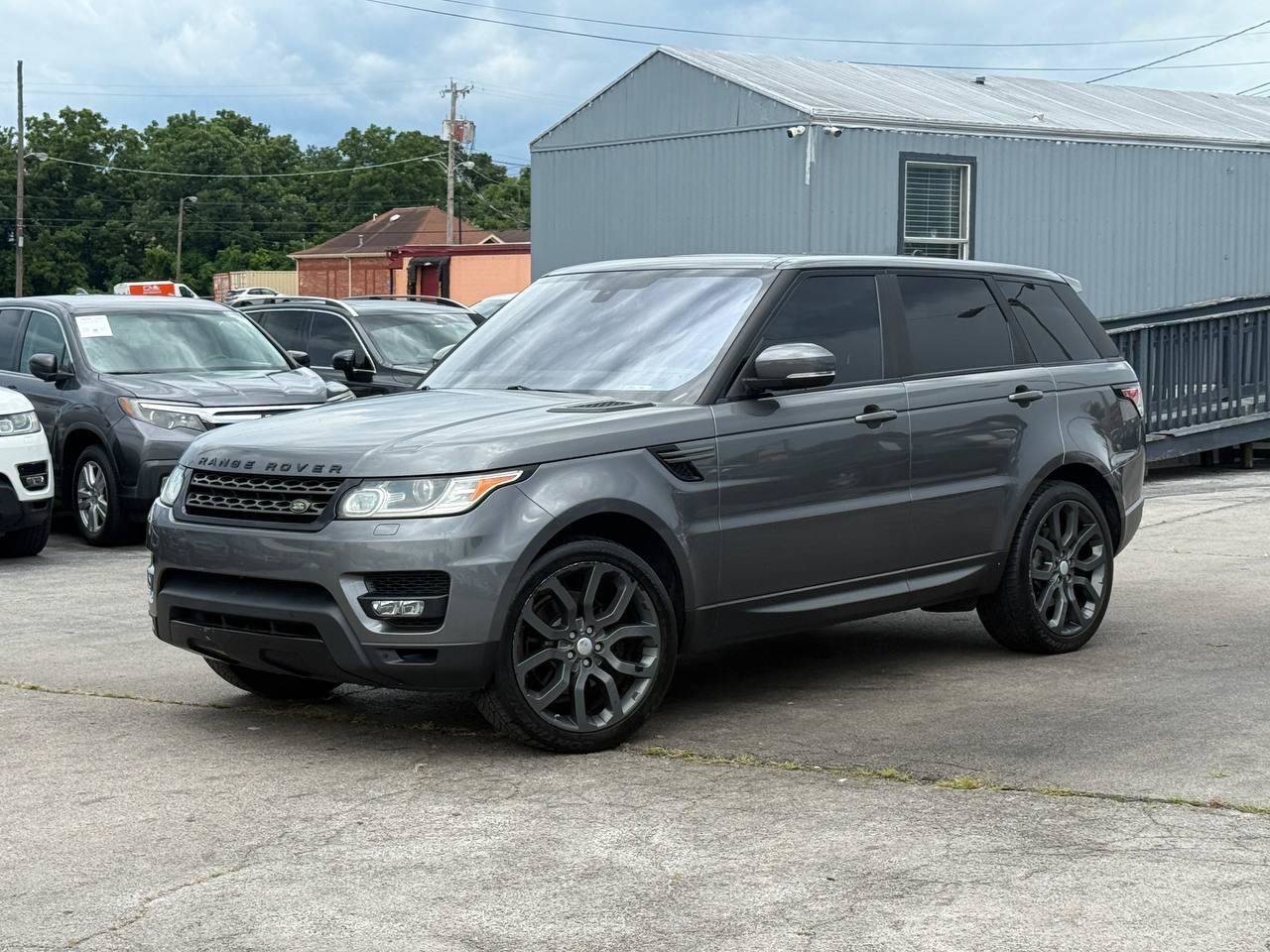 Used 2016 Land Rover Range Rover Sport SE AWD/4WD image 1