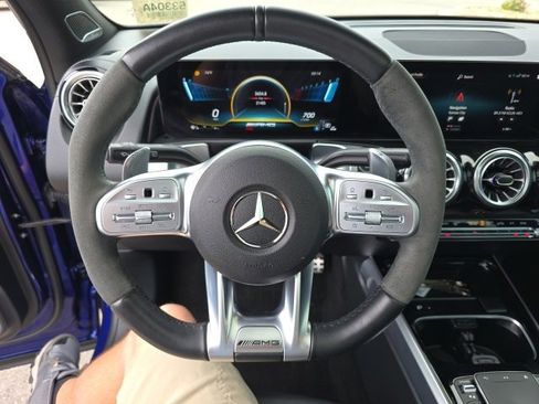 Used 2023 Mercedes-Benz GLB 35 AMG 4MATIC image 23