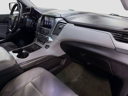 Used 2017 Chevrolet Tahoe LT w/ Luxury Package AWD/4WD image 32