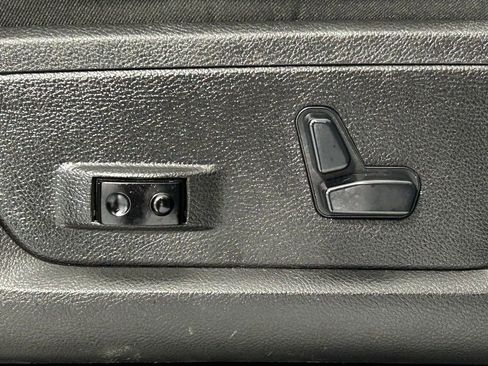 Used 2019 RAM 2500 Laramie w/ Night Edition AWD/4WD image 12