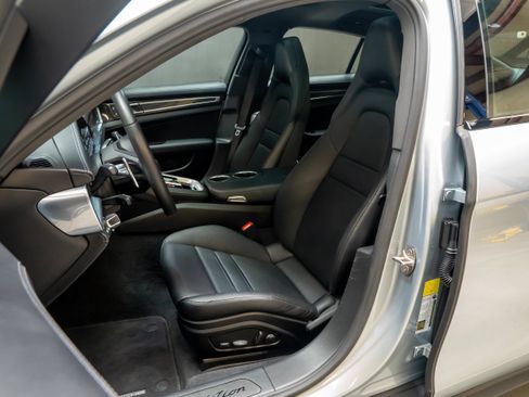Certified 2023 Porsche Panamera 4 Platinum Edition AWD/4WD image 5
