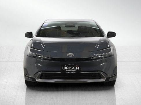 Used 2024 Toyota Prius XLE image 8