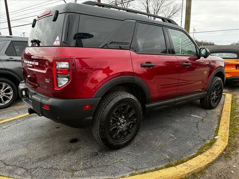 Used 2025 Ford Bronco Sport Badlands image 4
