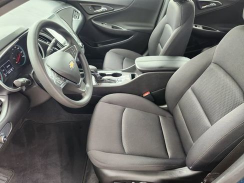 Used 2024 Chevrolet Malibu LT FWD image 9