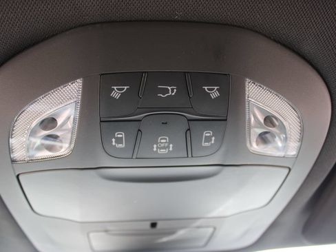 New 2027 Chrysler Pacifica Select w/ Family Tech Group FWD image 23