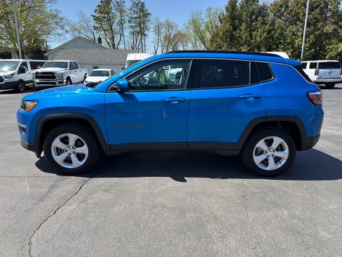 Used 2018 Jeep Compass Latitude w/ Popular Equipment Group AWD/4WD image 6