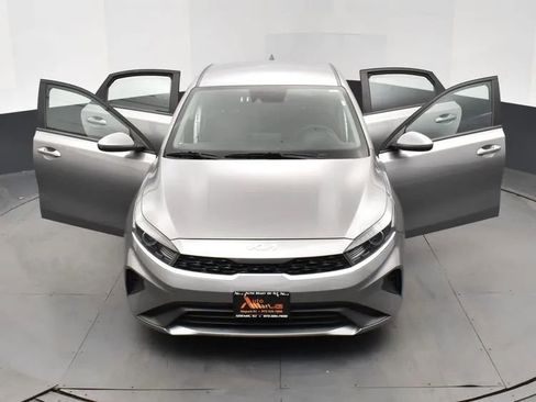 Used 2023 Kia Forte LXS FWD image 10