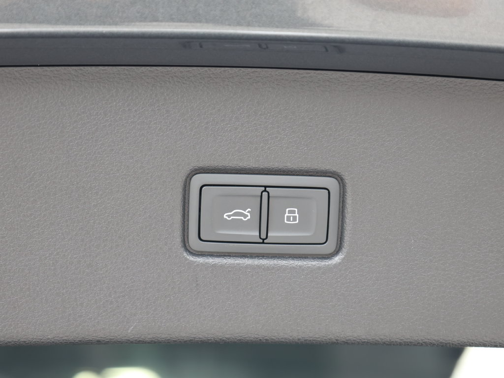 Used 2024 Audi Q5 2.0T Premium Plus AWD/4WD image 9