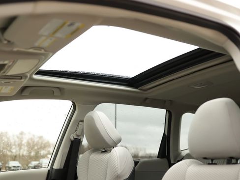 Used 2023 Subaru Forester Premium image 24