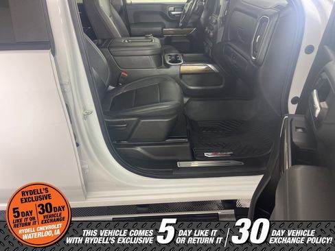 Used 2022 Chevrolet Silverado 2500 LT w/ Convenience Package image 16