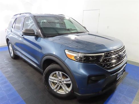 Used 2020 Ford Explorer XLT RWD image 5