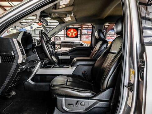 Used 2020 Ford F250 Lariat w/ Lariat Value Package image 6